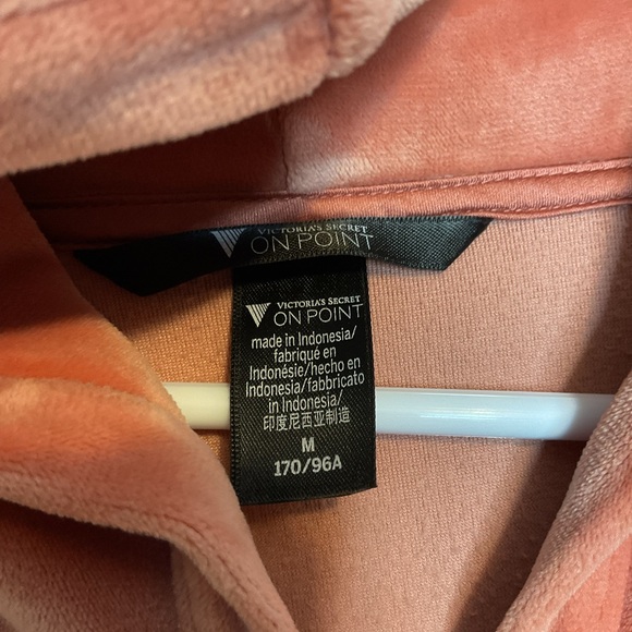 Victoria's secret blush zip up hoodie Med velvet like crop style - Picture 4 of 7